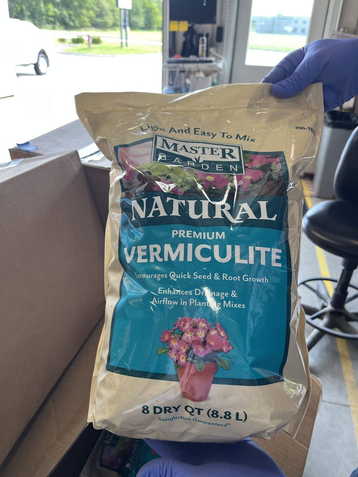 Premium Vermiculite 8 Dry Qt (8.8L) for Plant Food 6 Bags Per Box