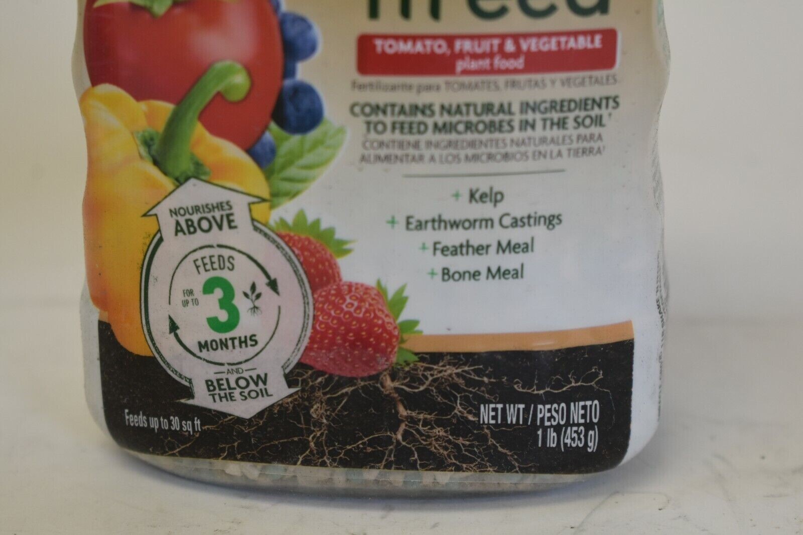 6 Miracle-Gro Shake ‘N Feed Tomato, Fruits and Vegetables Fertilizer/Plant Food