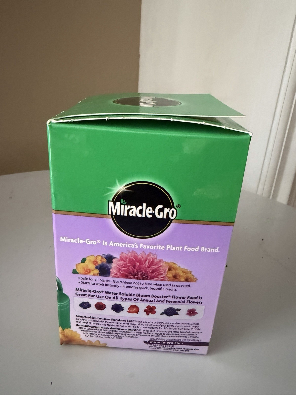 Miracle-Gro Water Soluble Bloom Booster Flower Fertilizer 1.5 lb