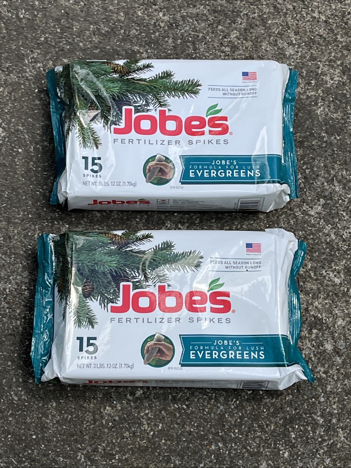 Jobe’s 01611 15 Count Evergreen Fertilizer Food Spikes – Pack of 2