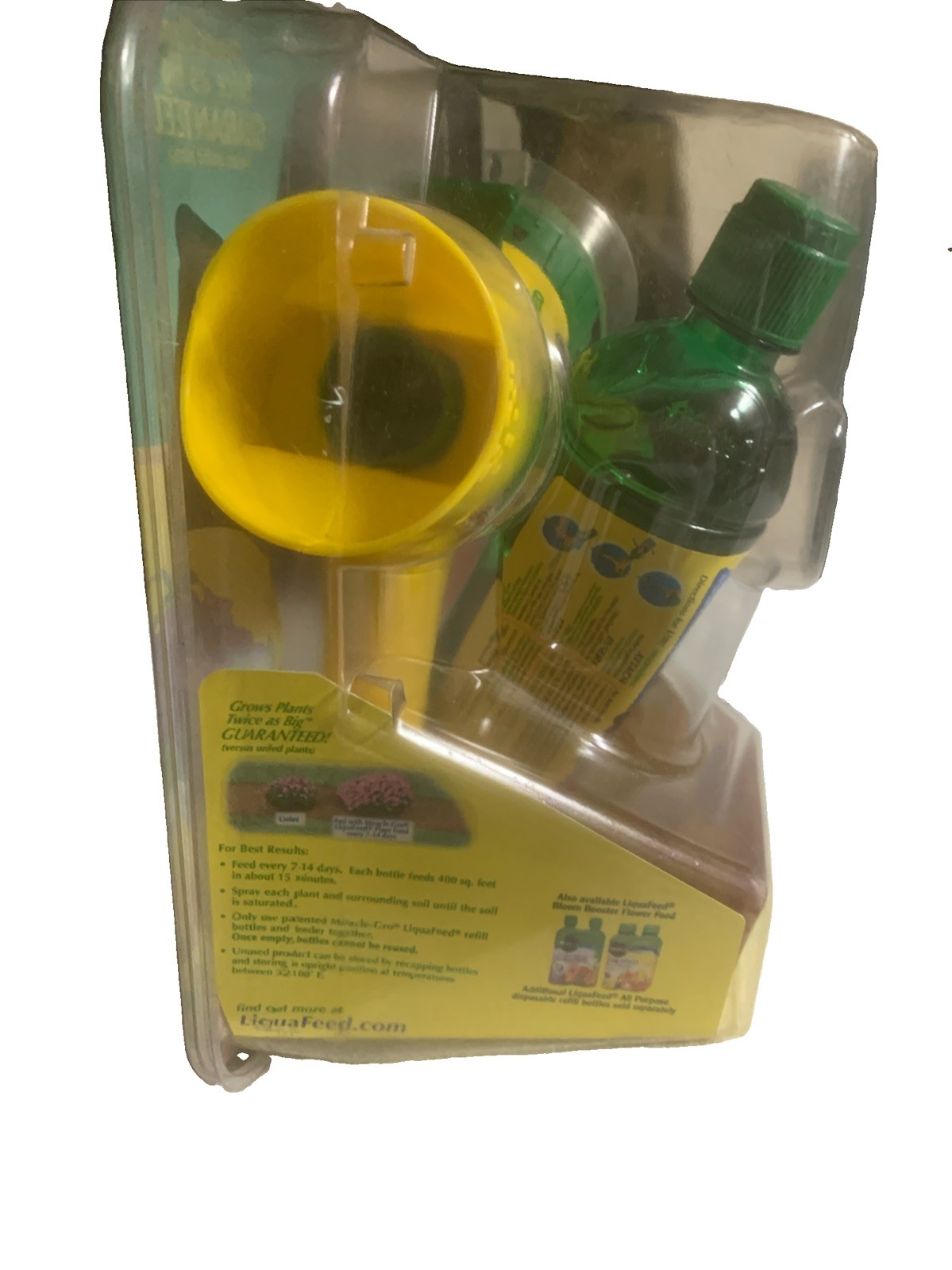 Miracle-Gro LiquaFeed Starter Kit – 16oz. (THREE 16oz. PACKAGES)