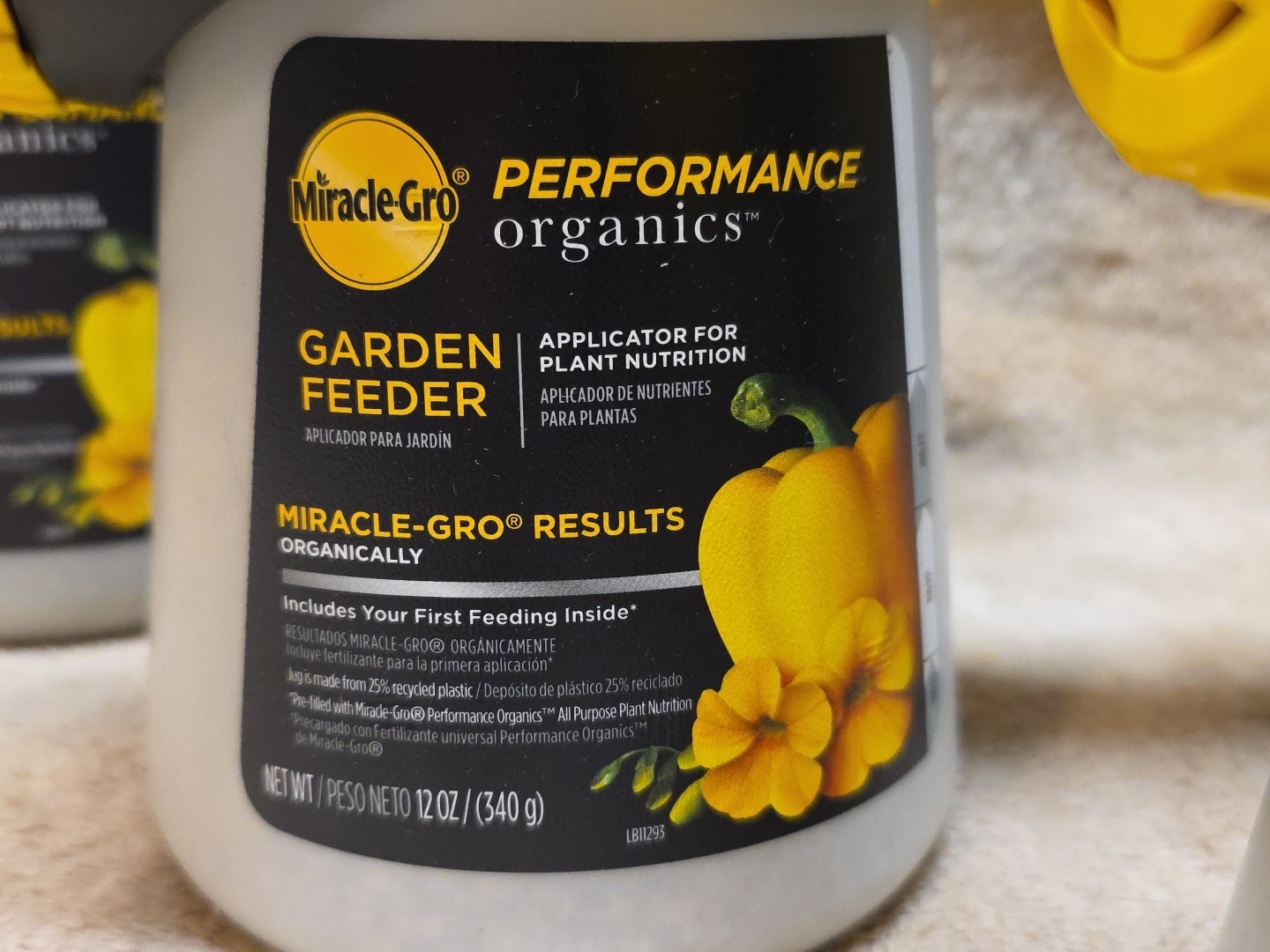 Lot of 4 Miracle-Gro Performance Organics Garden Feeder, 12 oz.
