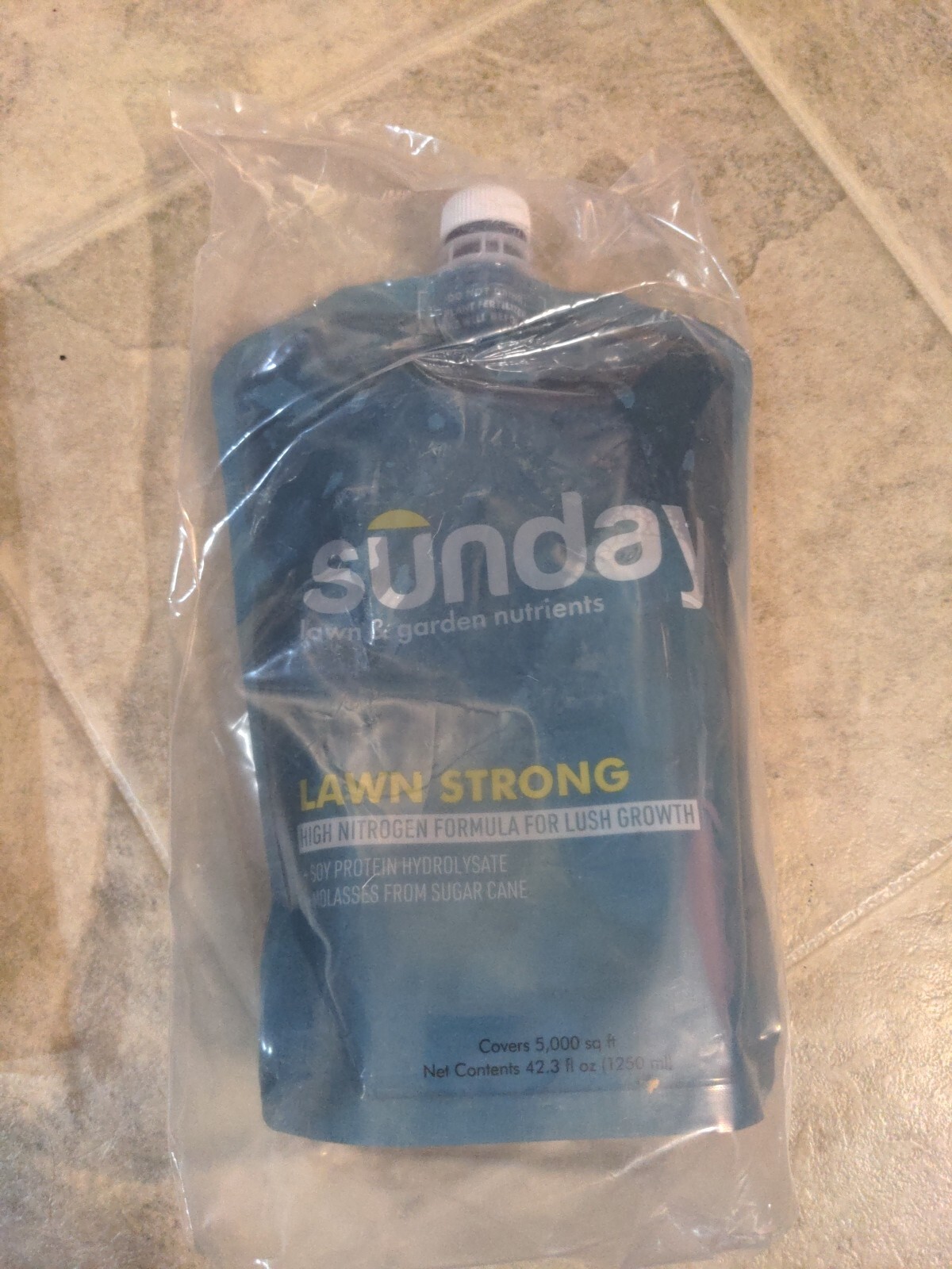 (2) SUNDAY LAWN STRONG 5000 sq ft 42.3 oz PET FRIENDLY