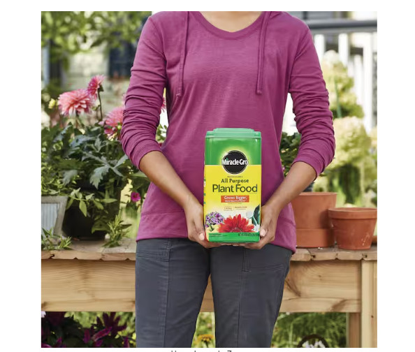 Water Soluble All Purpose Plant Food for Indoor/Outdoor Plants, Roses, 4.25 lbs.