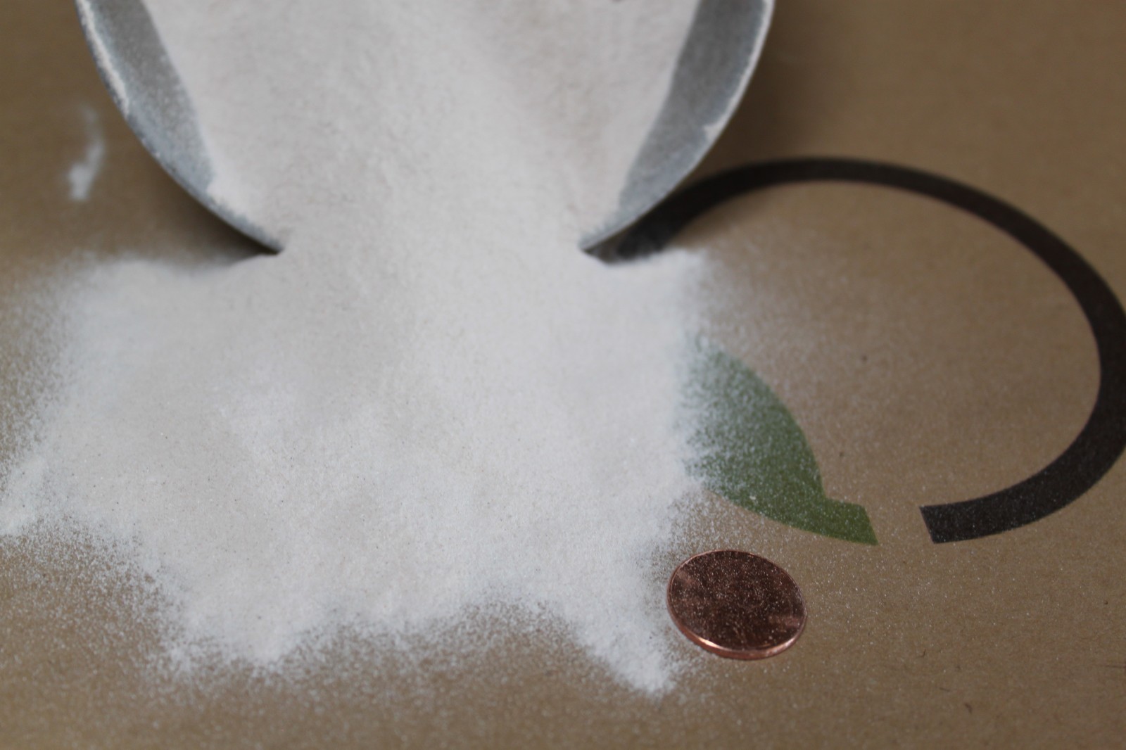 Dolomite Lime Powder 11.8% Magnesium and 22.7% Calcium For Worm Bin Garden 25 lb