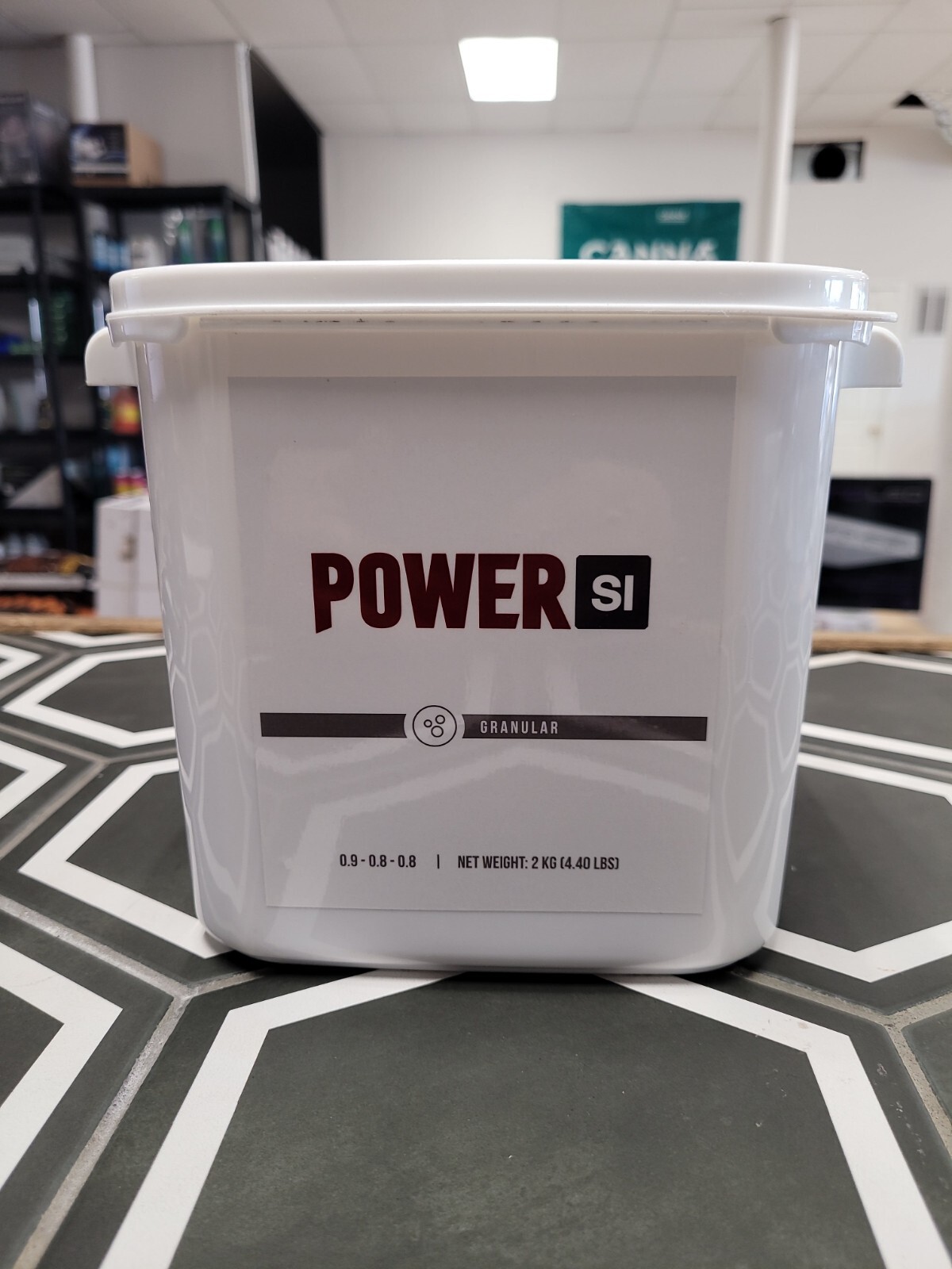 Power Si Granular Net Weight: 2kg, 4.40 Lbs. NPK 0.9 – 0.8 – 0.8 for Plant Roots