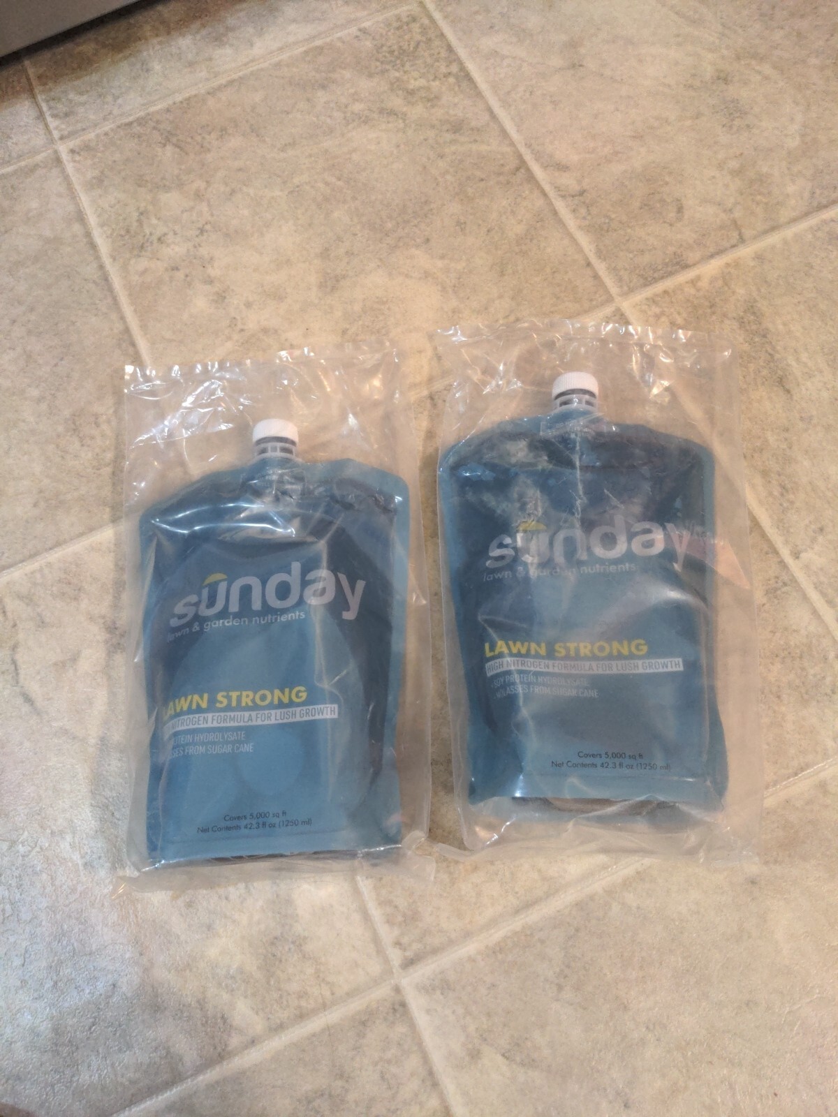 (2) SUNDAY LAWN STRONG 5000 sq ft 42.3 oz PET FRIENDLY