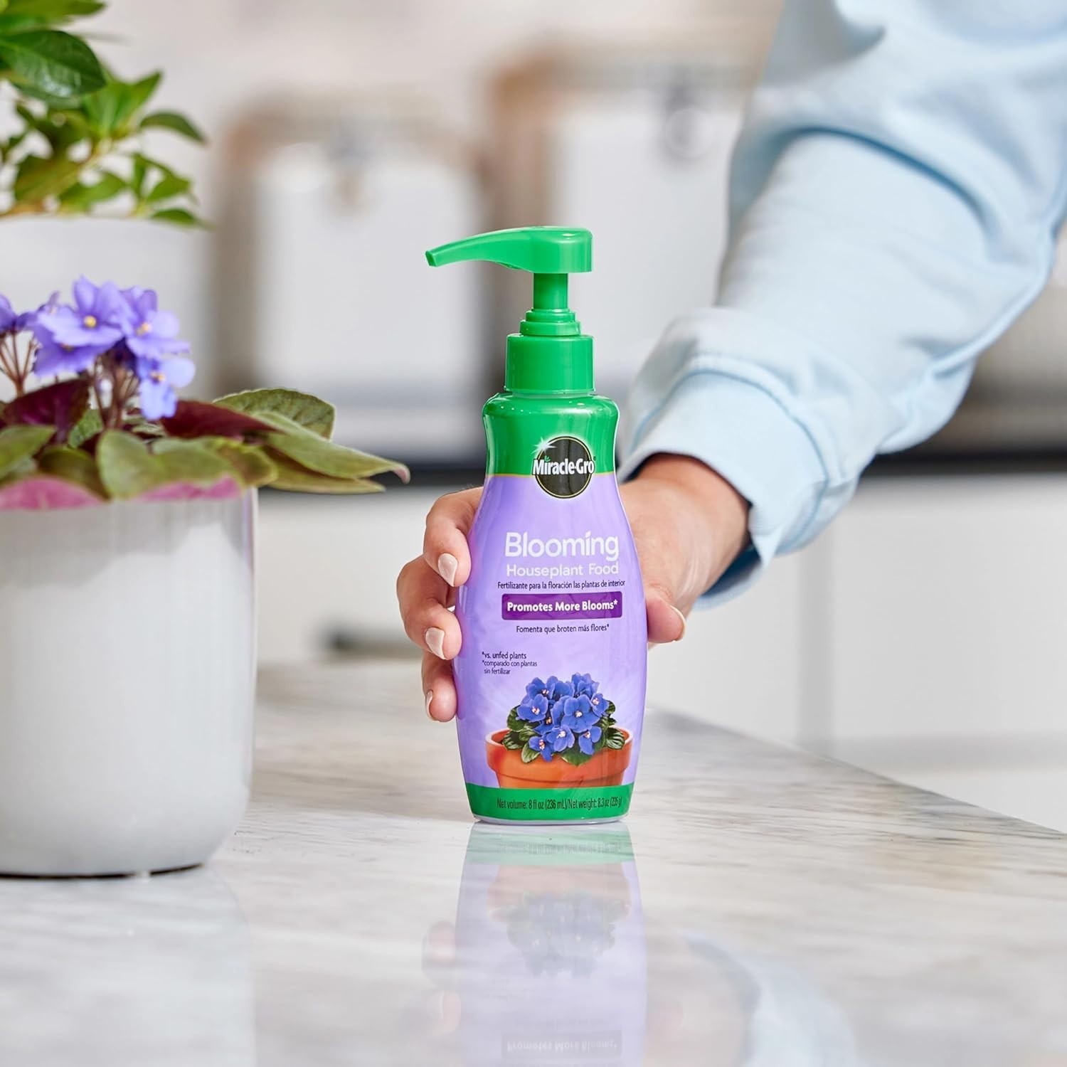 Miracle-Gro Blooming Houseplant Food 8 fl oz – Ensuring Abundant Indoor Flowers