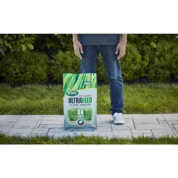 Scotts Turf Builder Ultra Feed Dry Lawn Fertilizer 20 lbs. 8,889 sq ft. Coverage