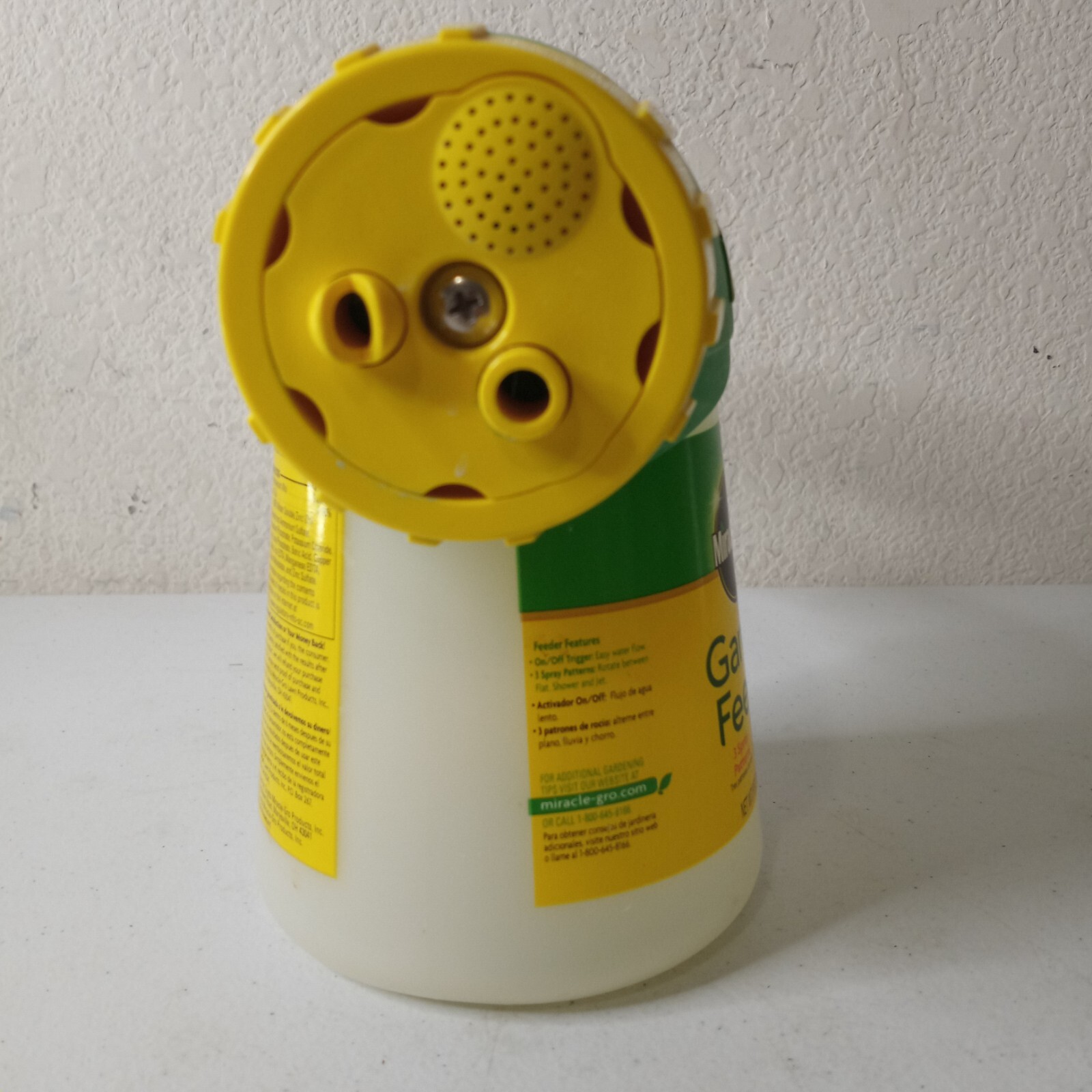 Miracle Gro Garden Feeder Connect to Hose End Sprayer 3 Spray Patterns