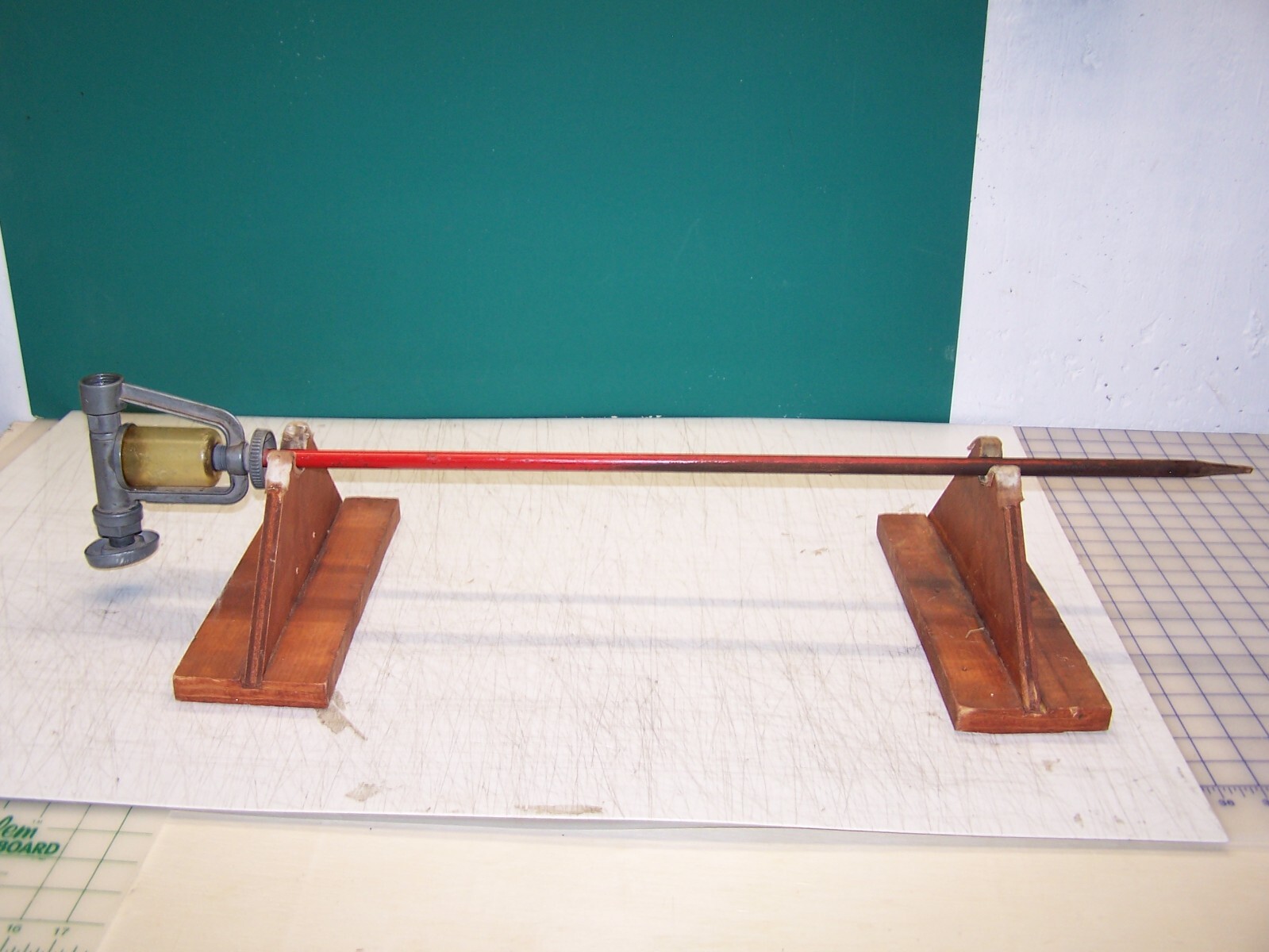 Vintage Ross Model “R” Root Feeder Fertilizer Tool Metal Heavy Duty 27″ Spike