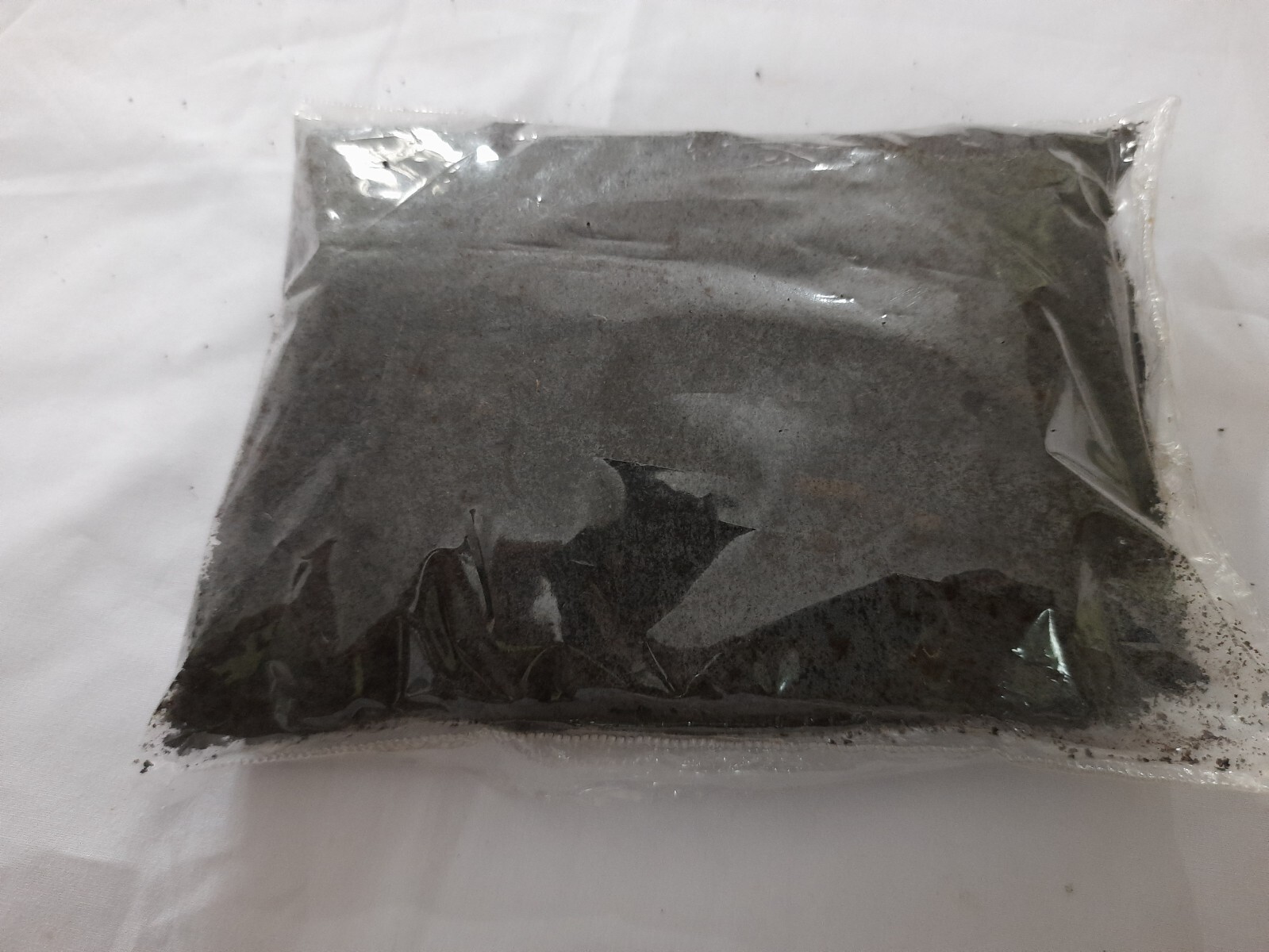 Compost Organic Dried mixing fertilizer Cow, Goat Dung and Chicken Manure 75g