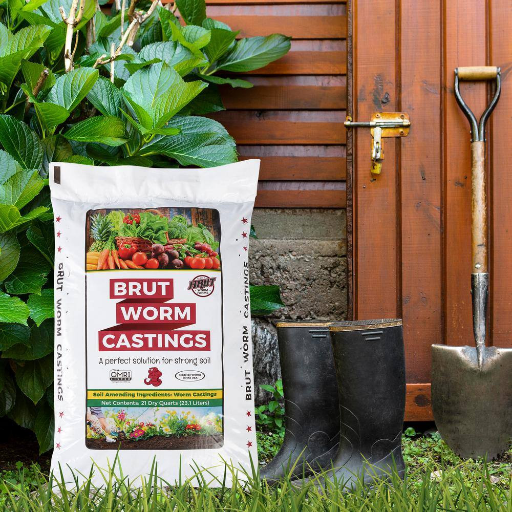 Organic Worm Castings Soil Builder, 30 Pound Bag (10-Pack)