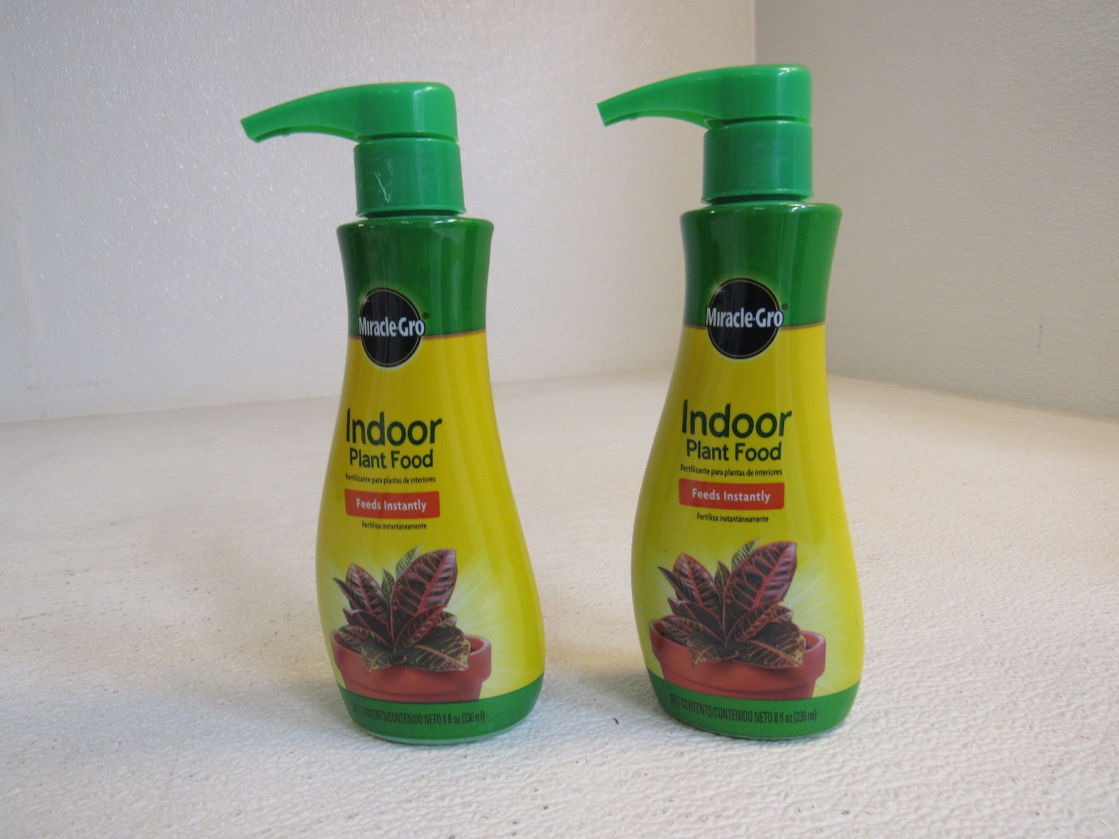 Miracle-Gro Indoor Plant Food Fertilizer Lot of 2 8-oz 236-ml Feeds Instantly