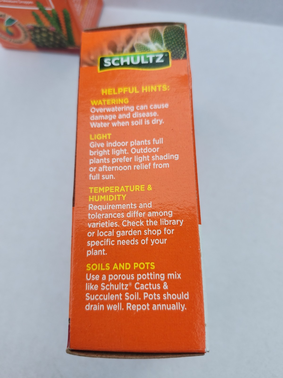 LOT OF 2 SCHULTZ LIQUID CACTUS PLANT FOOD 2-7-7 Succulents Jade Aloe Vera 4oz Ea