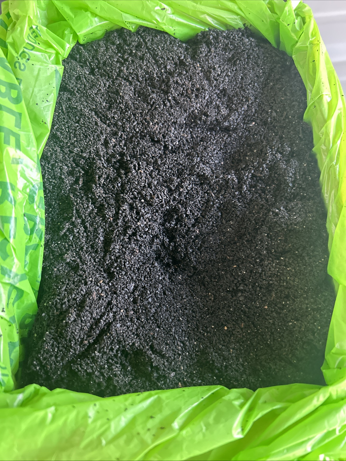4 Lbs Freshly Sifted Redwiggler Worm Castings Live! Fresh! Screened To 1/8 Inch!