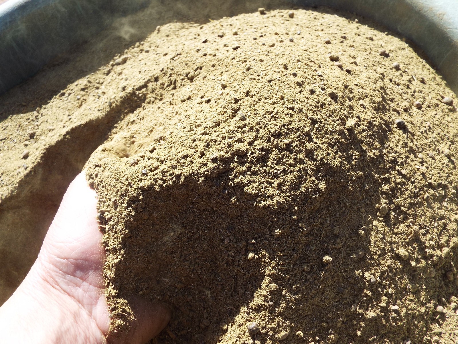 Dried Sheep Manure – ONE POUND (1 lb) – Fine Ground Ready for Use