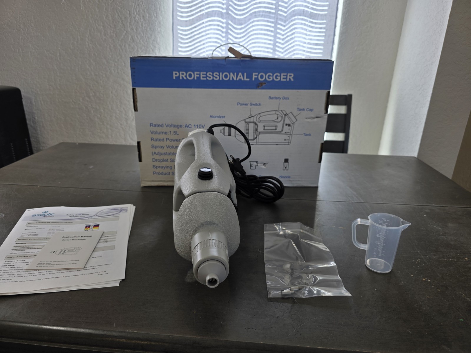 Corded Mini Disinfectant Fogger, Sprayer and Mister with 1.5 L Tank 200W NEW
