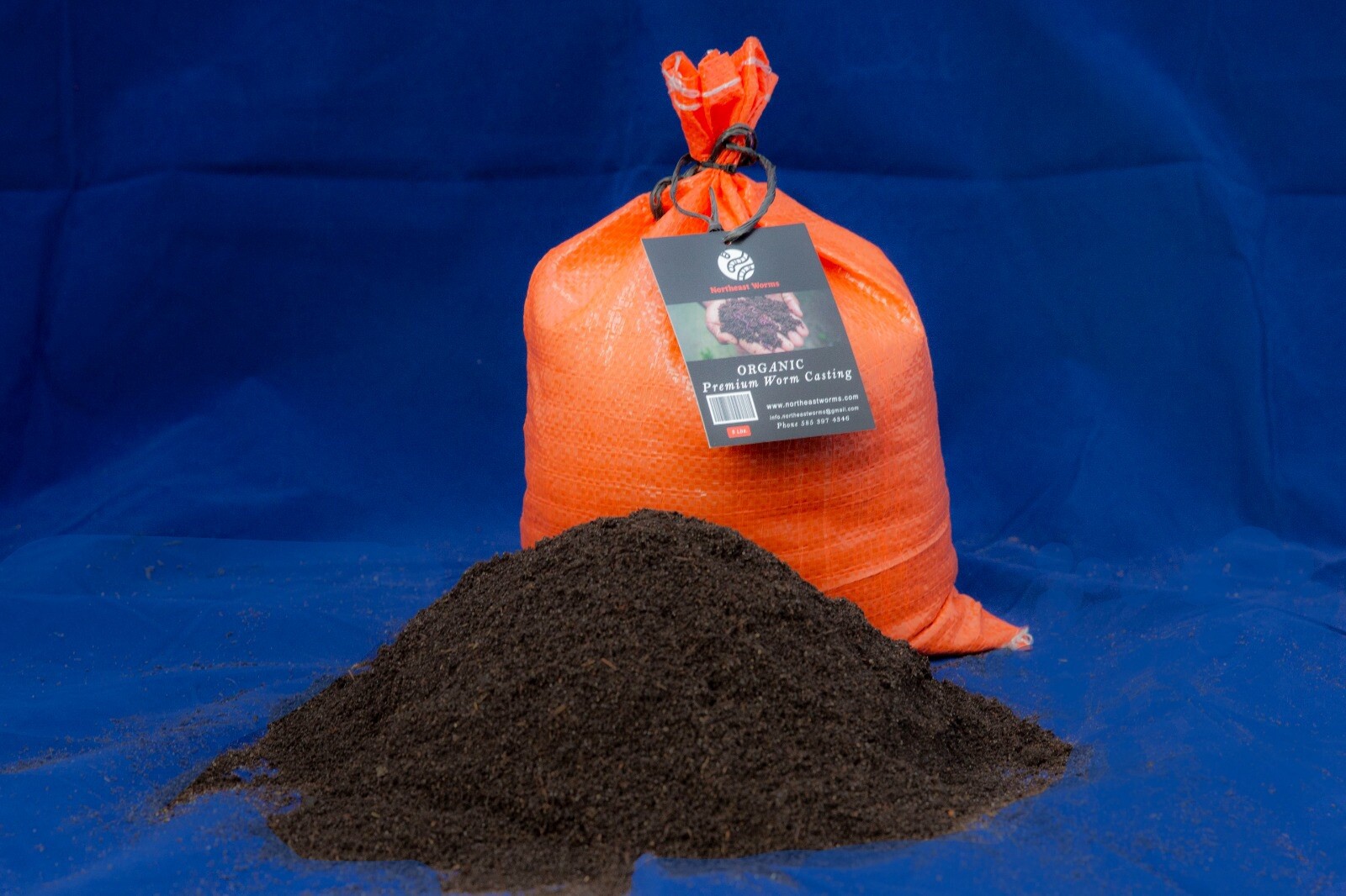Worm casting 100% Pure And Organic. Two Gallons (8-10lbs) Bags. See Descriptions