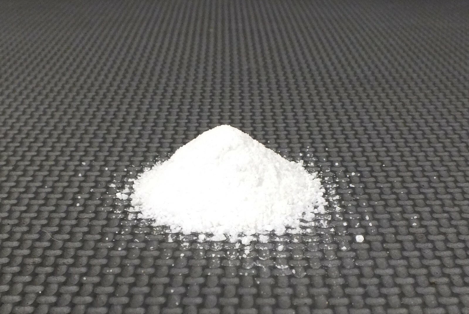 DOLOMITE LIME, For Worm Bin, Garden, Adds Calcium and Magnesium to Soil 19 LBS