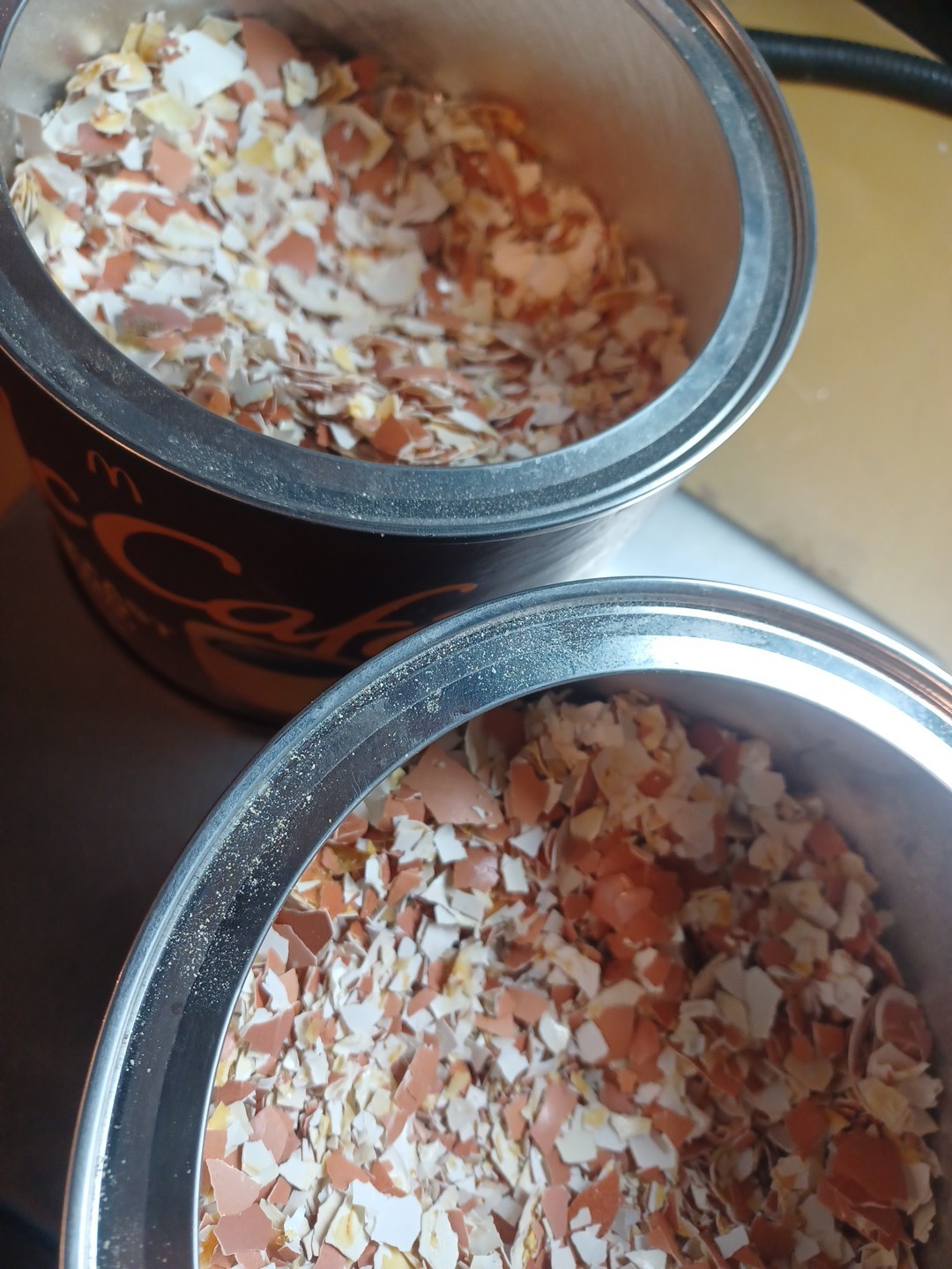 Crushed Eggshells 4 Pounds Calcium Fertilizer Brown & White Egg Shells USA