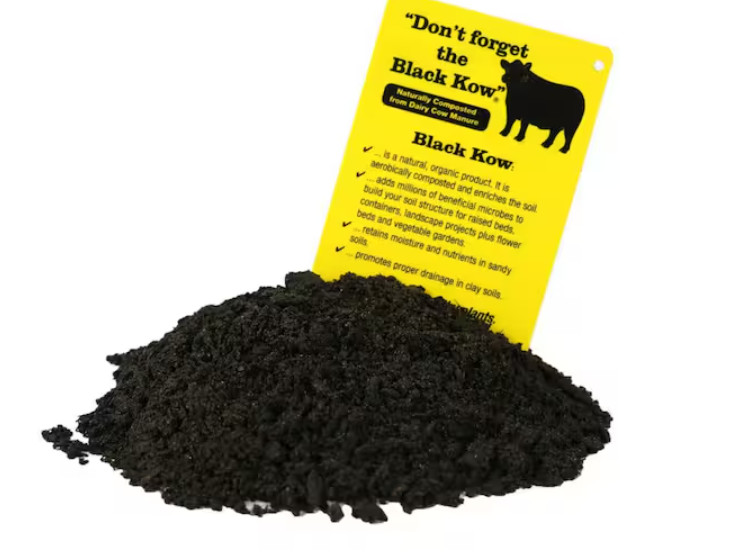 Black Kow Composted Cow Manure 1 Cu Ft Organic Soil Amendment Garden Compost