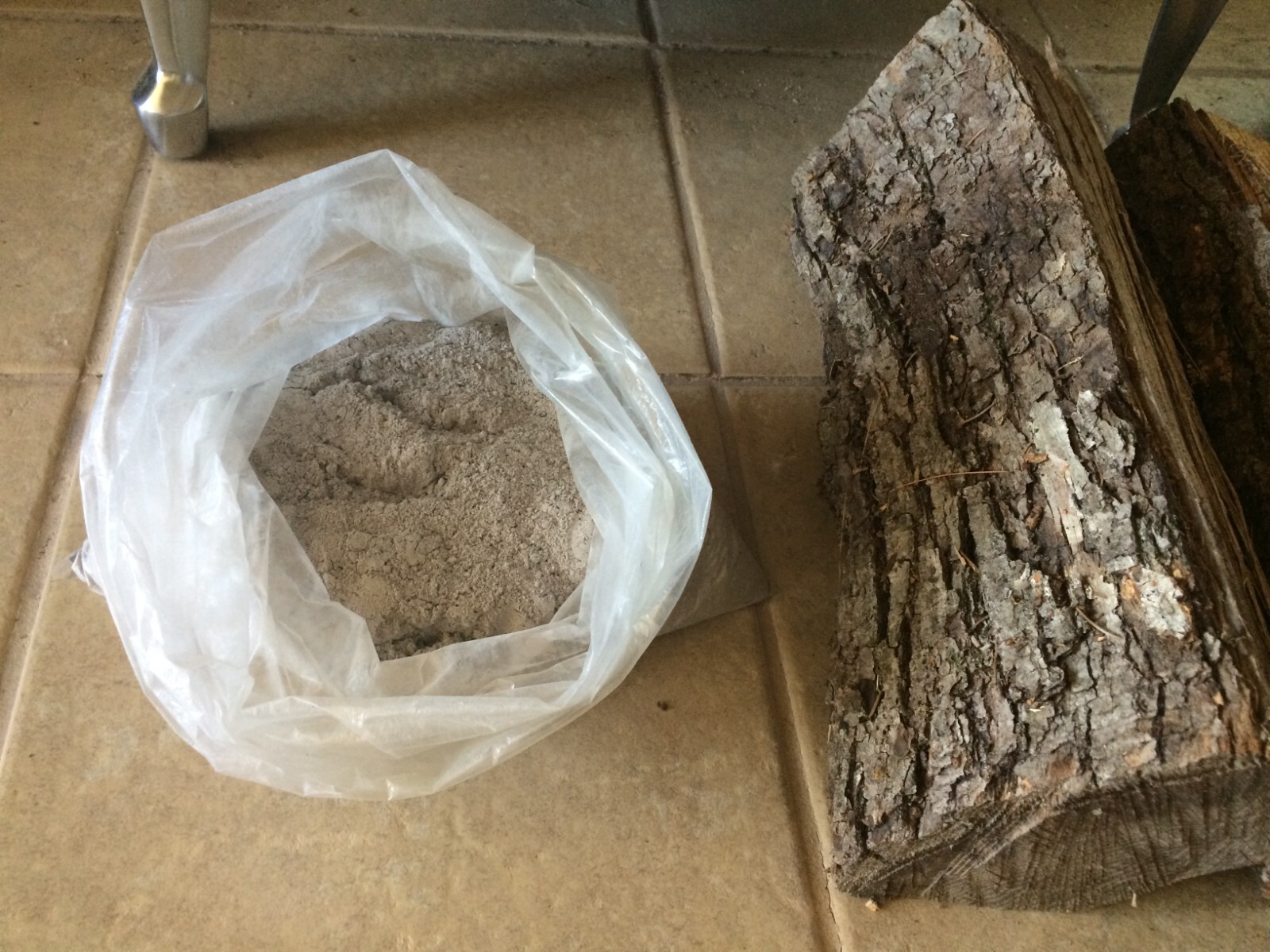 Premium Double Sifted Organic Bulk Hardwood Ash