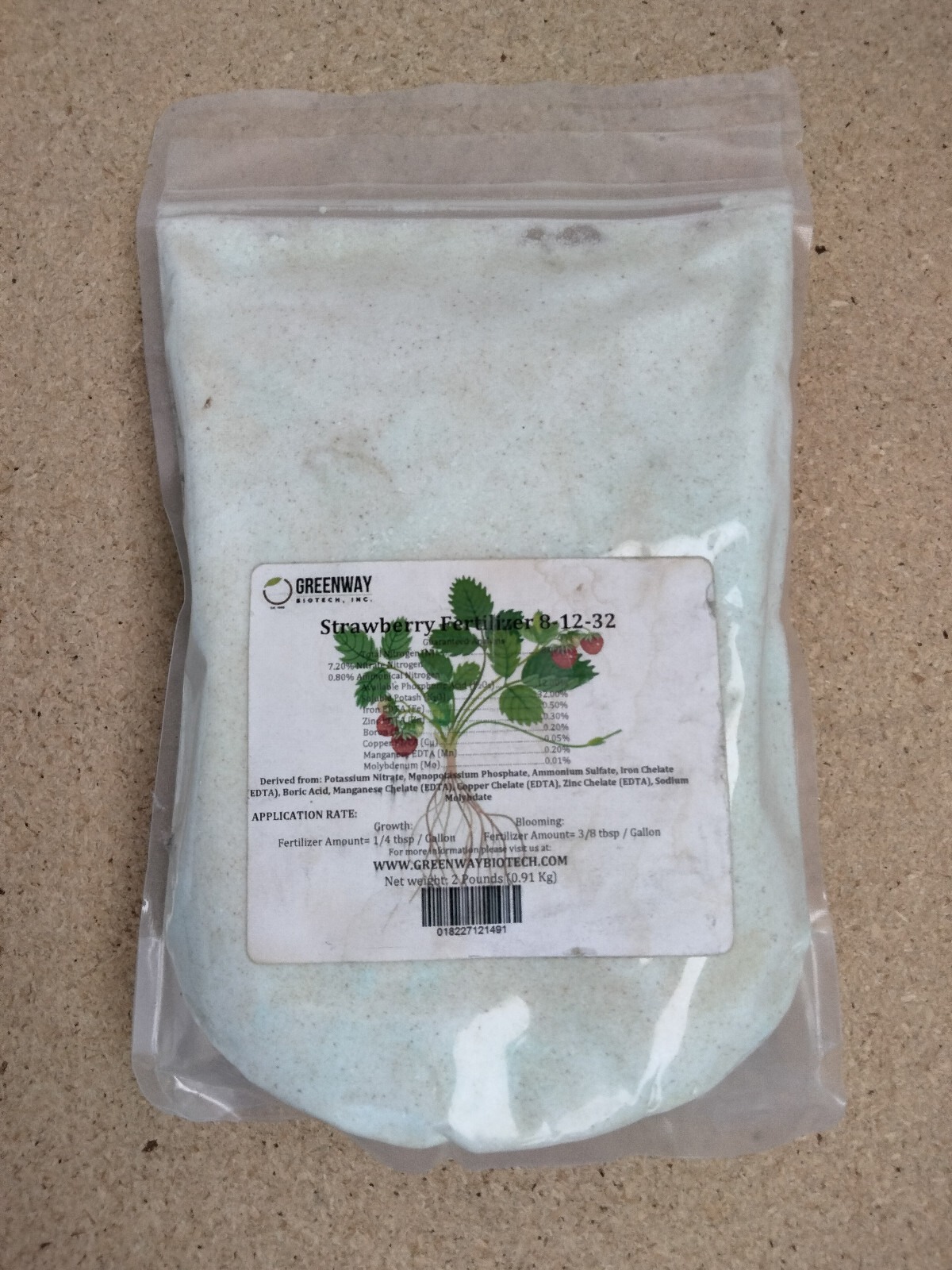 Greenway Biotech Strawberry Fertilizer 8-12-32 w/ Micronutrients, Versatile 2 lb