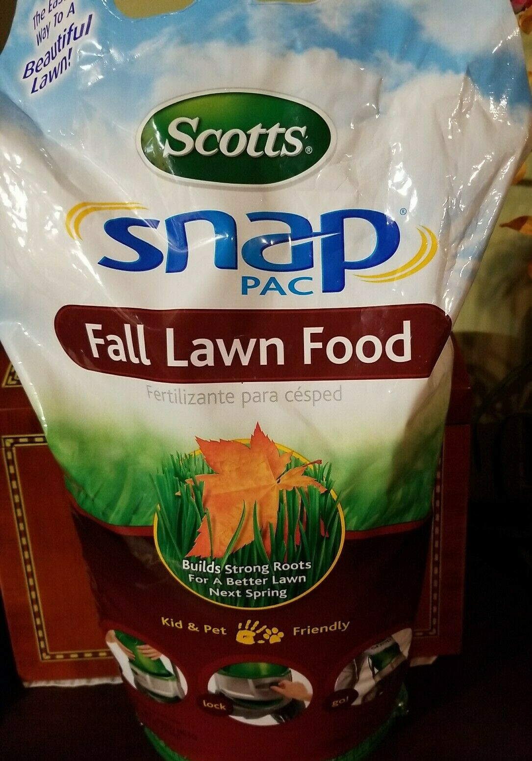 Scotts Snap Pac Fall Lawn Food, fertilizer 4,000 sq. ft.12.6 lbs pack