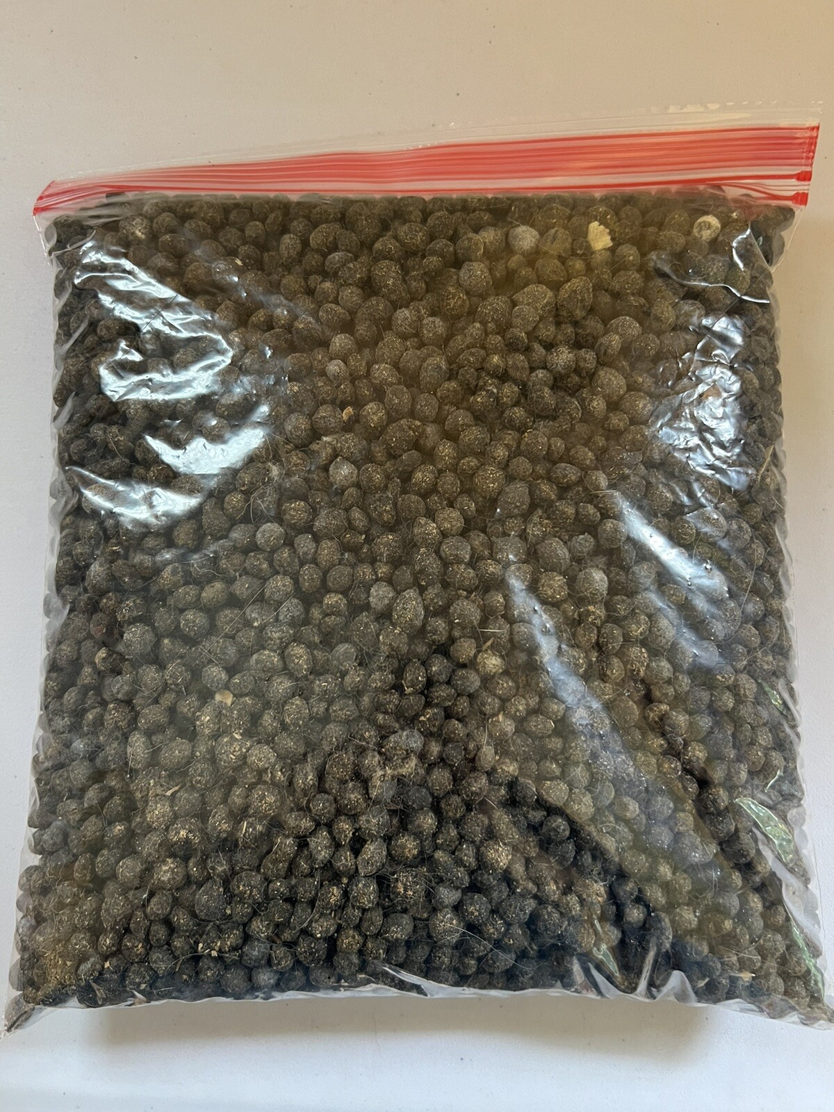 Garden Plant Organic Fertilizer 2:1:1 Dried Rabbit Manure Pellets 2 Pound Bag