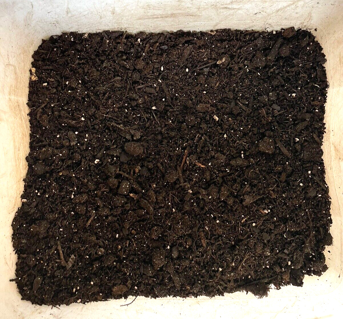 Terre’s Compost Organic Fertilizer from 2/3 veggies, fruit, 1/3 miracle grow