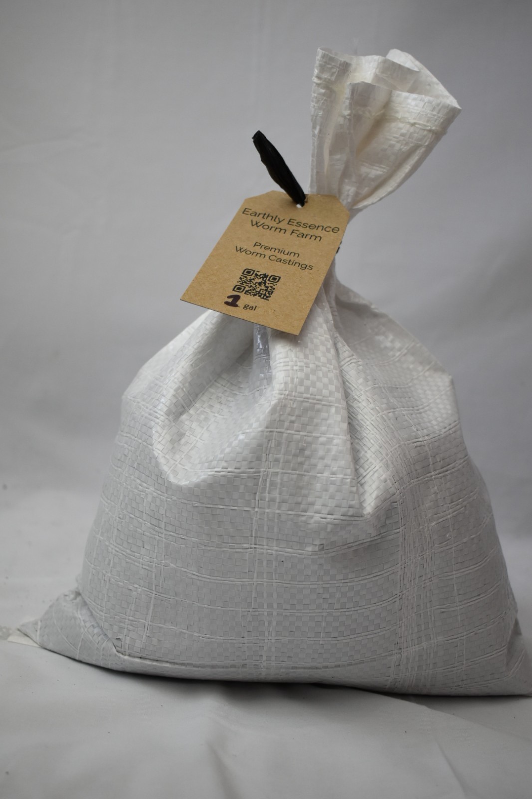 1 Gallon (4-5lbs) Organic Worm Castings Fertilizer – Living Soil – Free Shipping